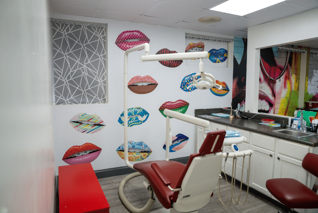 Pediatric dentist East Pembroke Pines office near Pembroke Lakes Mall